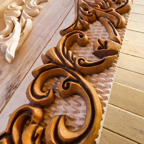 Різьбний погонаж